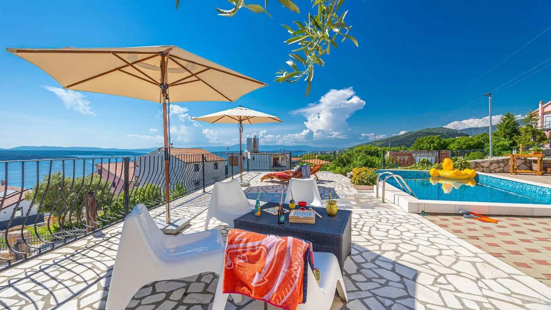 Apartment In Crikvenica 42458